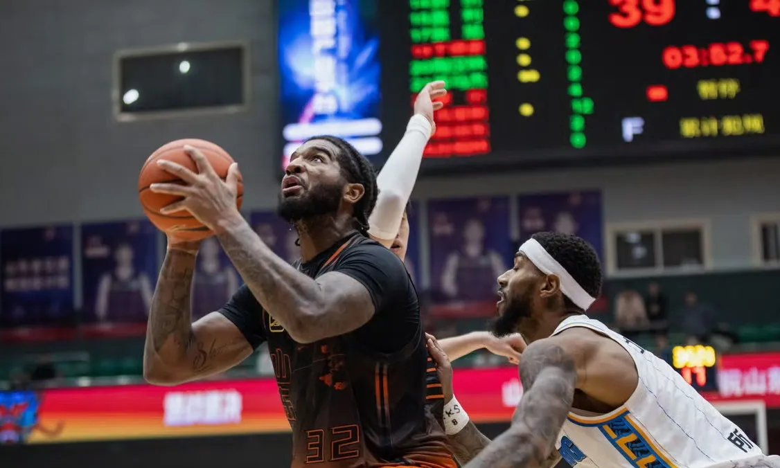 NG SPORTS-里程碑夜托特纳姆豪取连胜;CBA常规赛最后时刻刷纪录;质疑声四起;数据层面出现新趋势的简单介绍