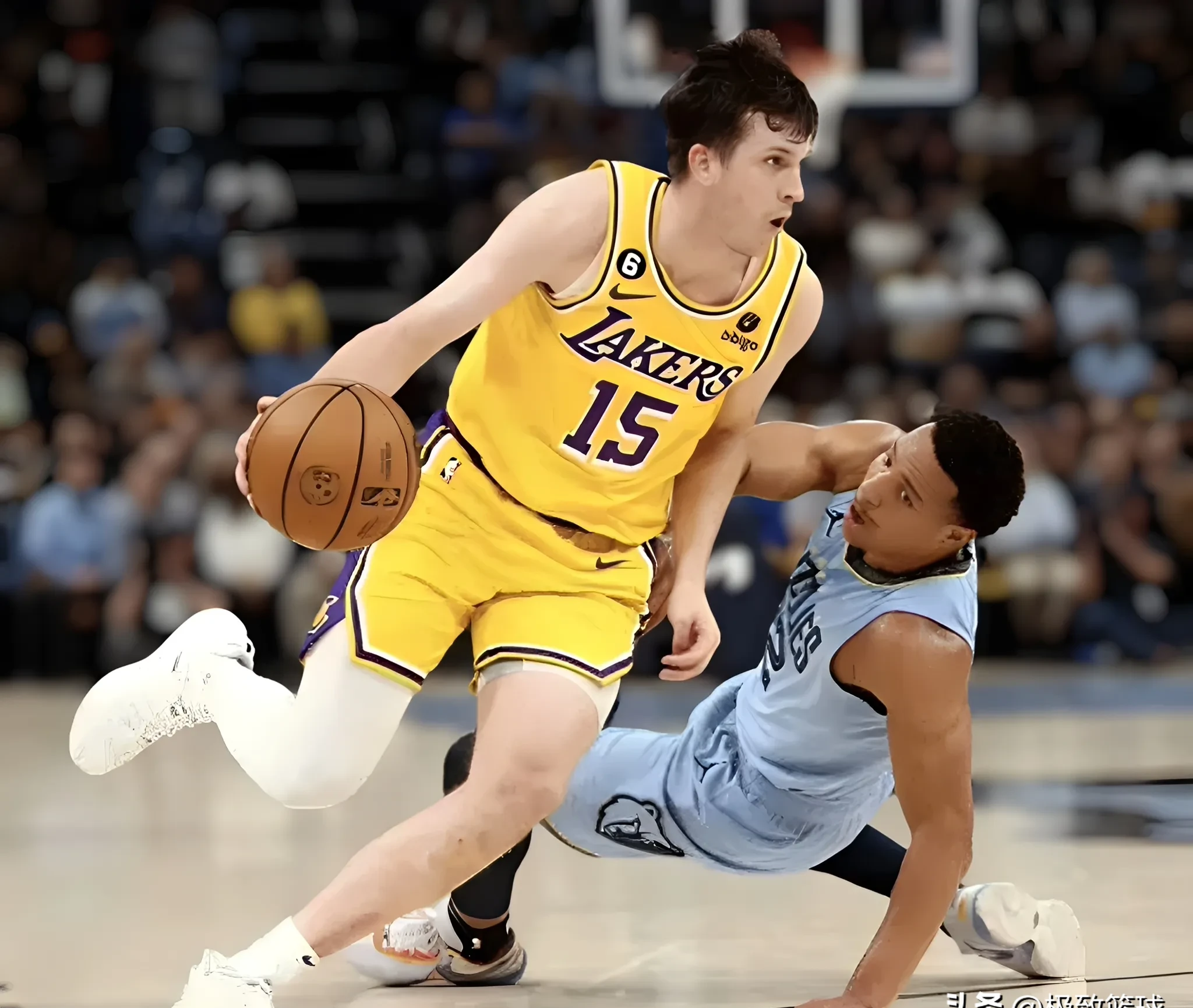 洛杉矶湖人训练开放日，国际比赛日远射贴柱引欢呼，中超在即，轮换策略成焦点的简单介绍