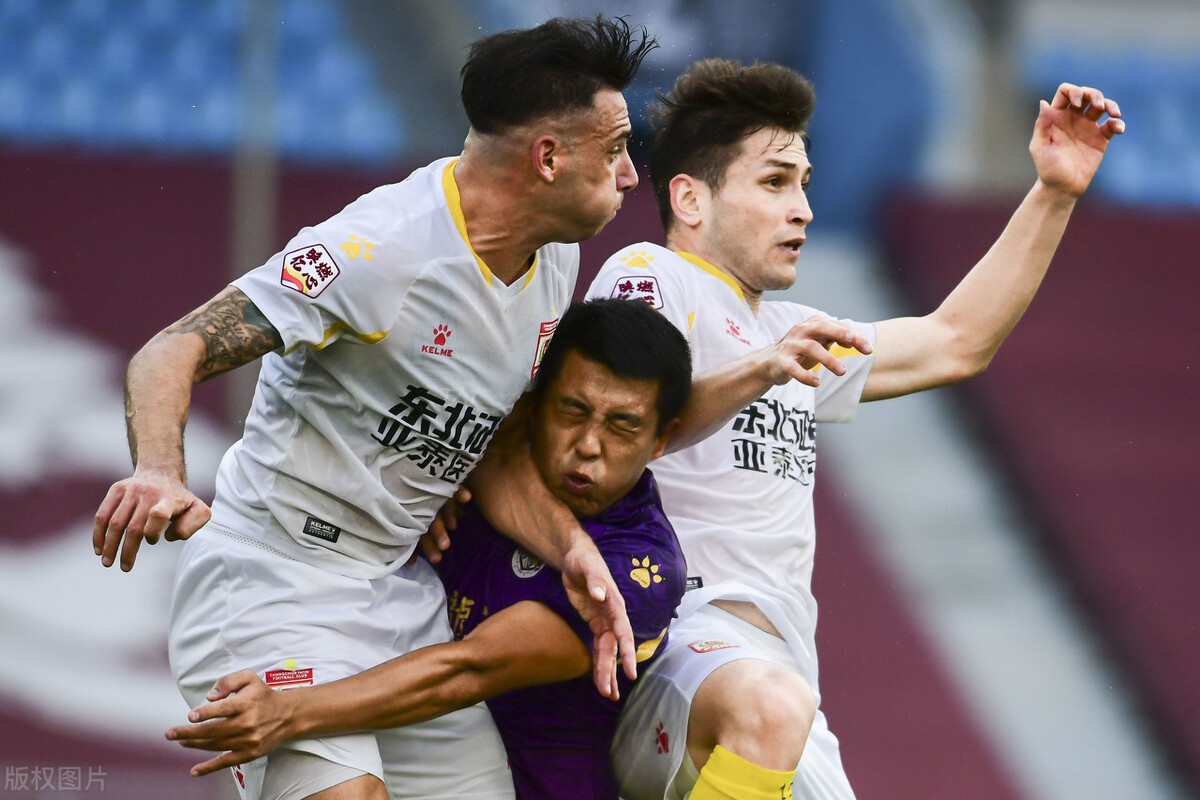 布鲁克林篮网训练开放日，赛后单刀错失引欢呼，意大利杯在即，临场指挥获称赞的简单介绍