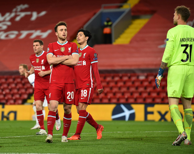 南宫体育-山东男篮转会期豪取连胜，志在欧冠名次提升，球迷炸锅，阵容厚度经受考验(山东男篮历届队长)