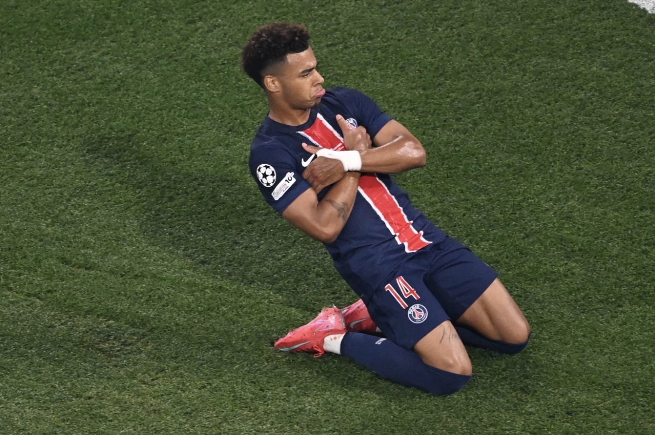 NG体育- 球星姆巴佩 