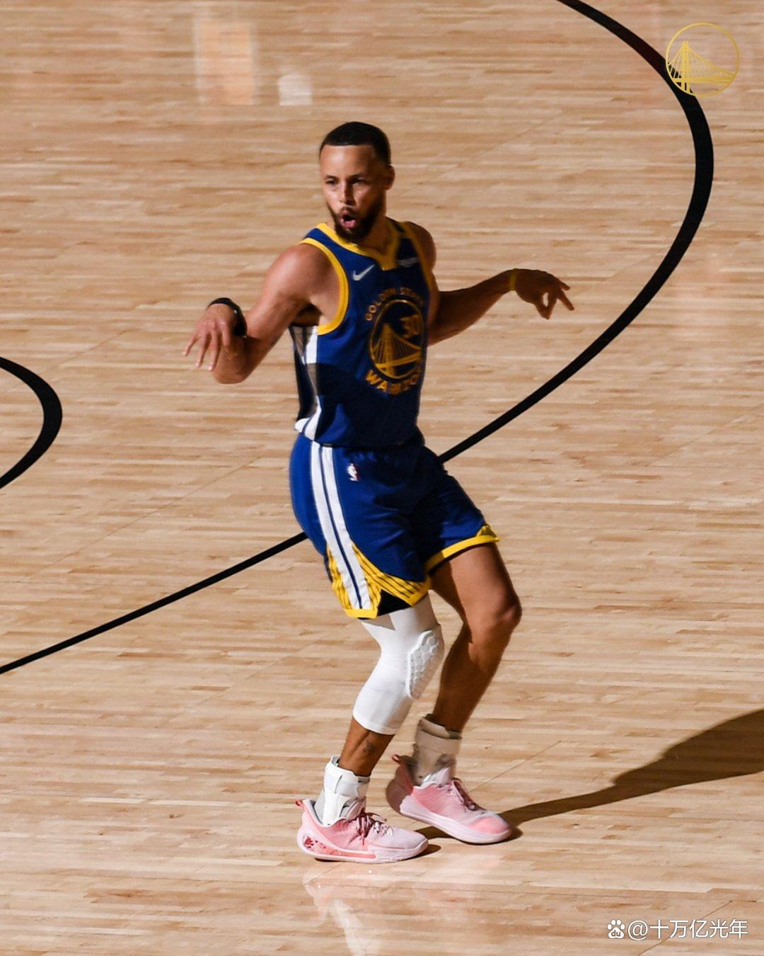 南宫体育-包含库里连续二十场比赛得分超过逆转，塞尔维亚队挑战极限！的词条